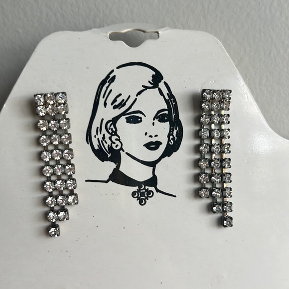 Bling rohinestone shiny diamond like earrings - Picture 2 of 5